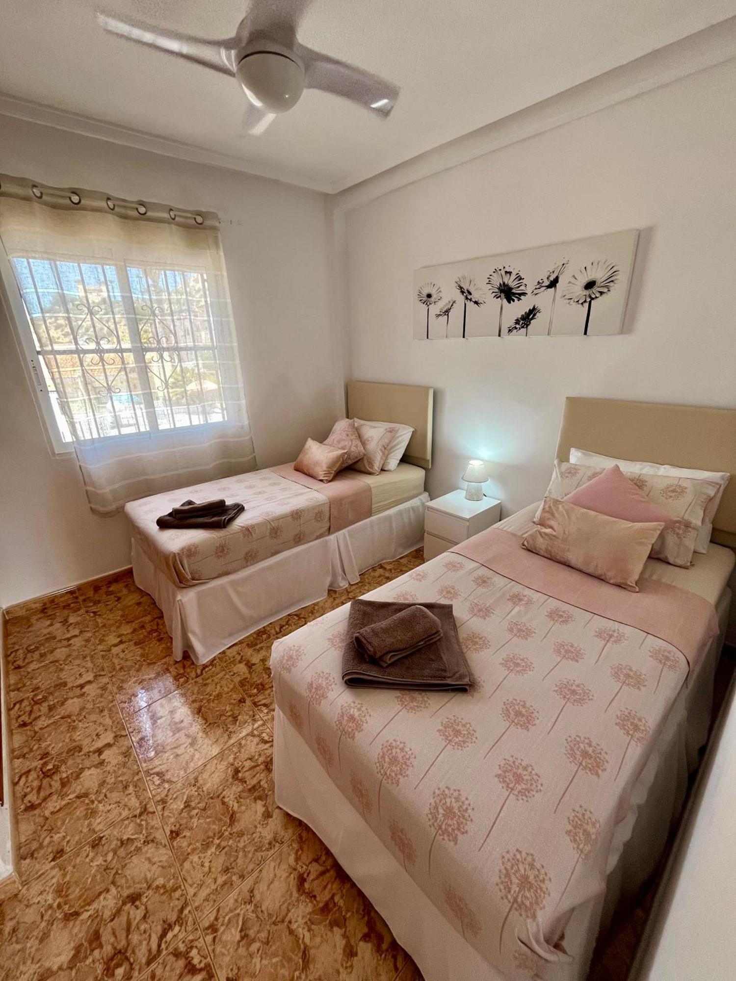 Tranquil Self Catering Golf Course Apartment Alicante Exterior photo